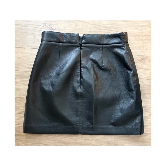 Wilfred Black Vegan Leather Pencil Skirt - Picture 4 of 4
